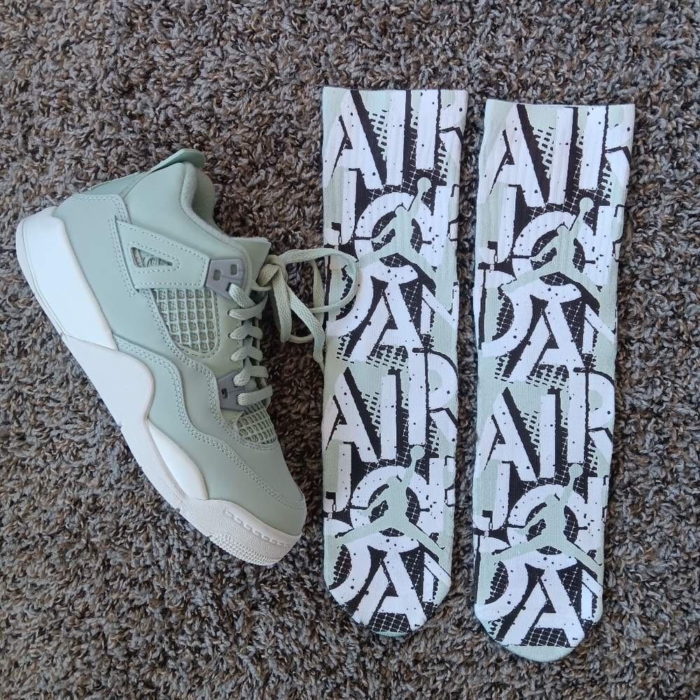 Nike Graphic Casual Socks - Black and White